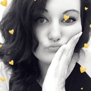 Meet your Posher, Amanda